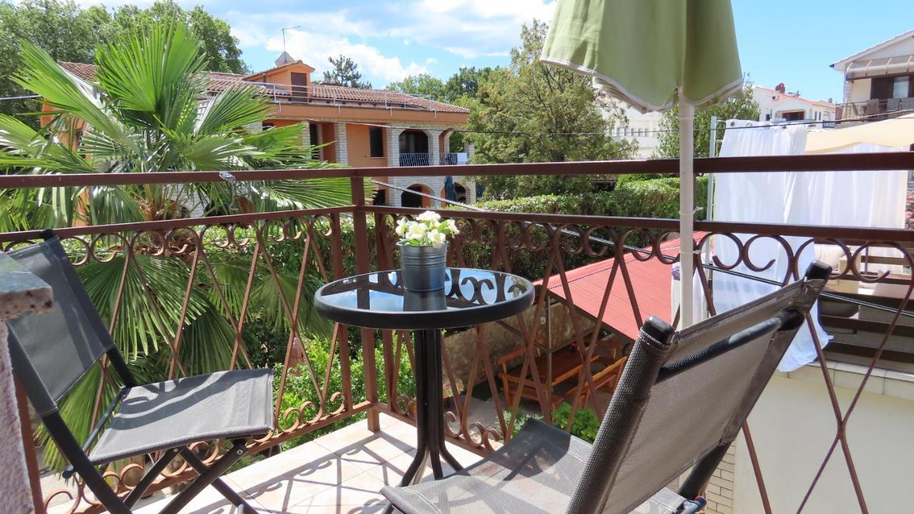 Apartments Kamelija Малинска Экстерьер фото