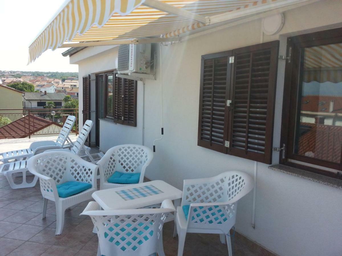 Apartments Kamelija Малинска Экстерьер фото